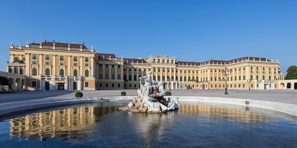 Austria Trend Schloss Schönbrunn Grand Suite
