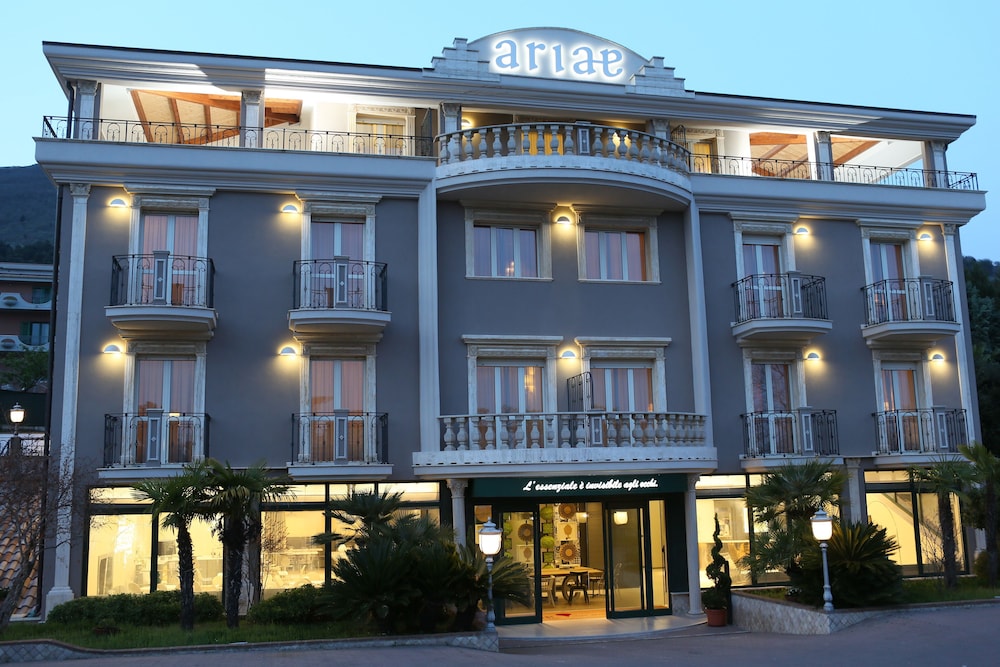 Ariae Hotel