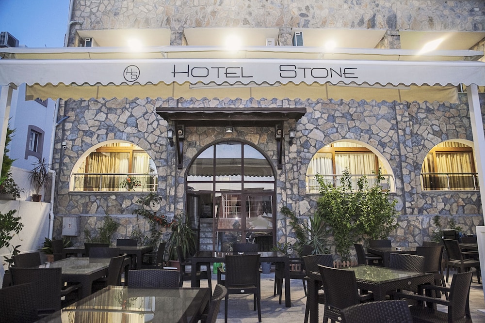 Stone Hotel